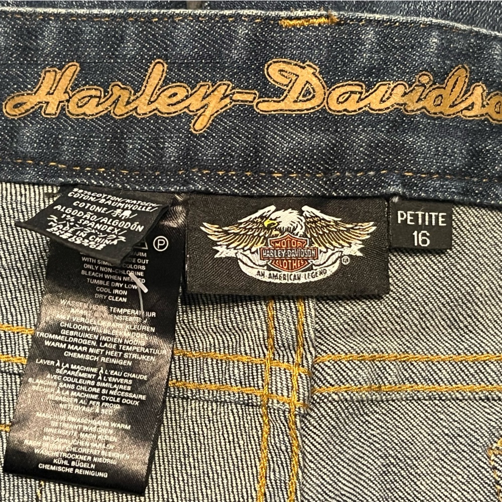 Harley Davidson Women’s Jeans Size 16P - Picture 3 of 5